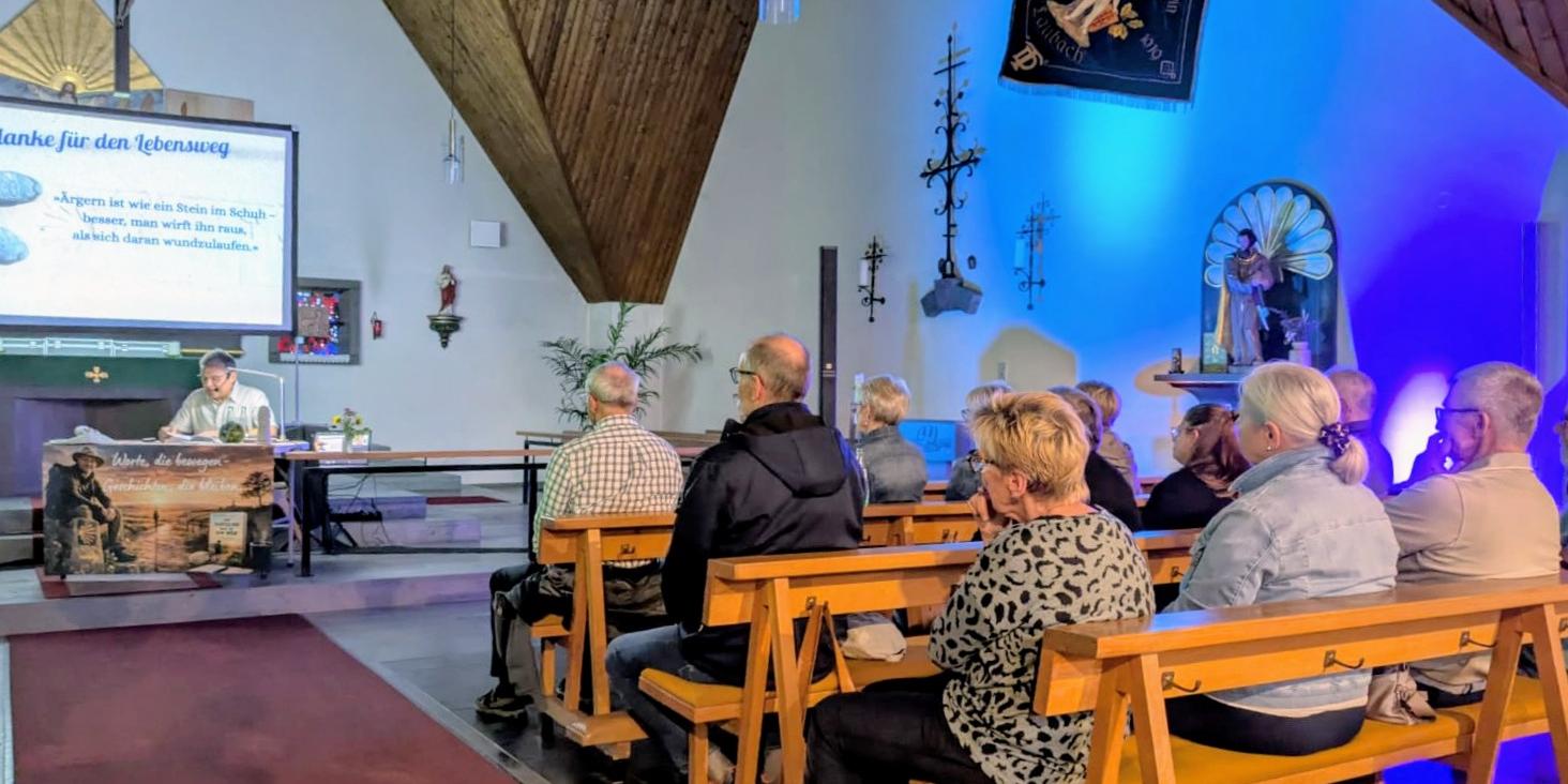 Autorenlesung  in der Kirche Laubach